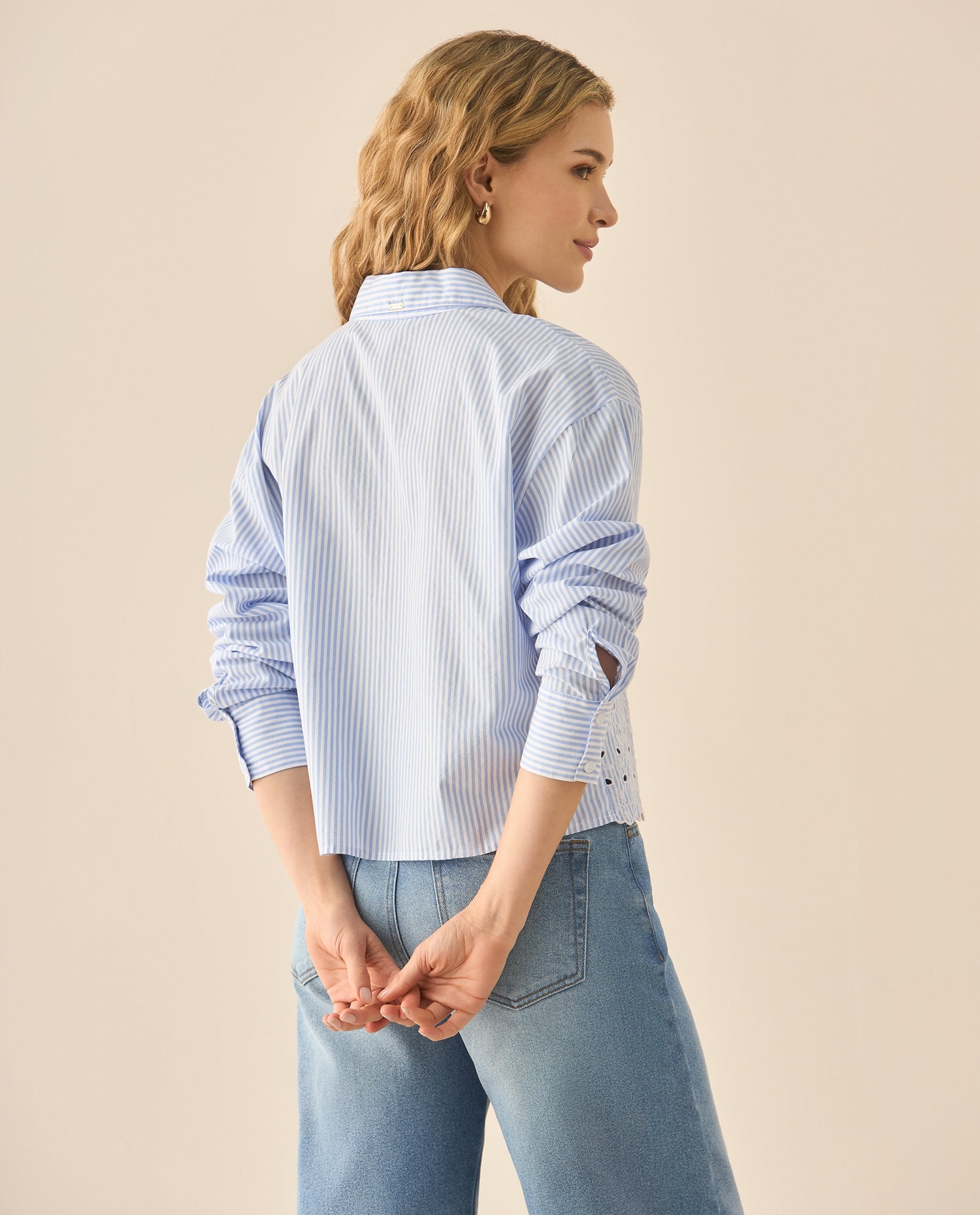 Camisa de diseño a rayas con bordado de flores para mujer  - Azul