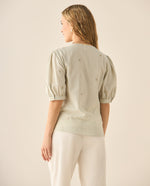 Camisa cuello nerú con bordados para mujer - Verde