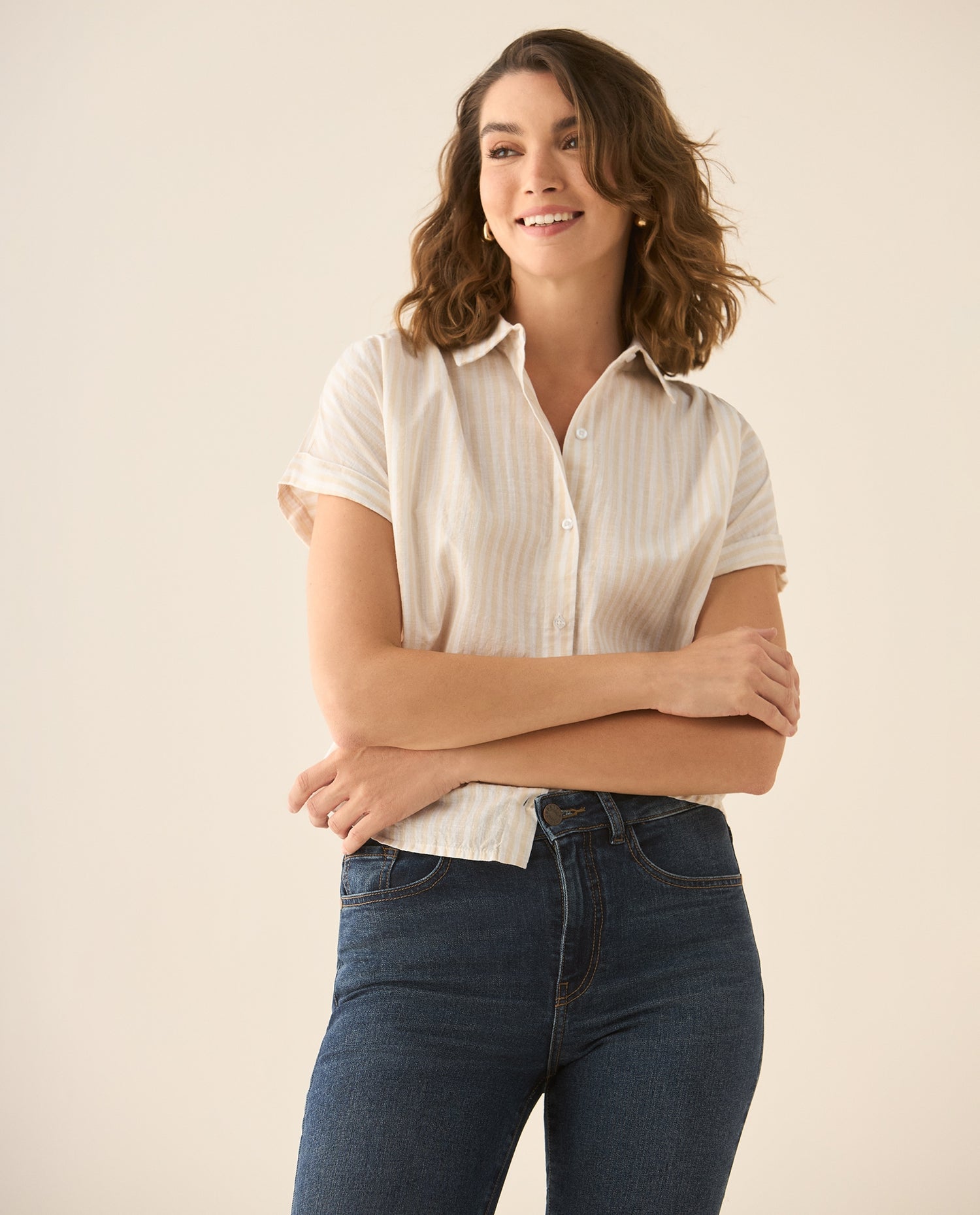 Camisa a rayas con recogido en hombros y posterior para mujer - Amarillo