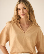 Camisa con escote en V para mujer - Beige