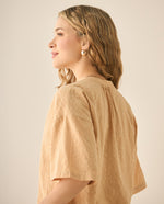 Camisa con escote en V para mujer - Beige