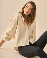 Camisa manga larga con recogido en los hombros para mujer - Crudo