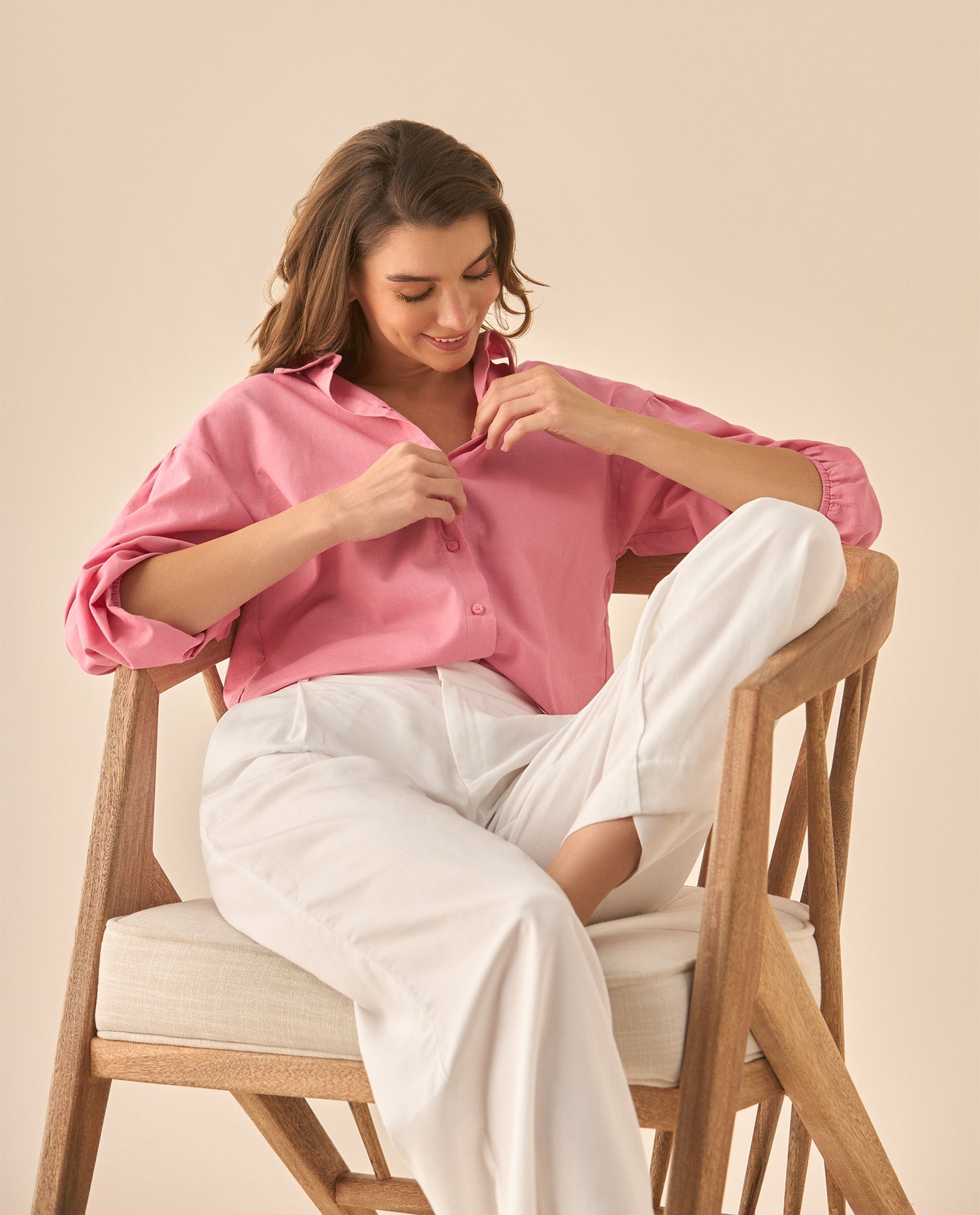Camisa manga larga con recogido en los hombros para mujer - Rosa