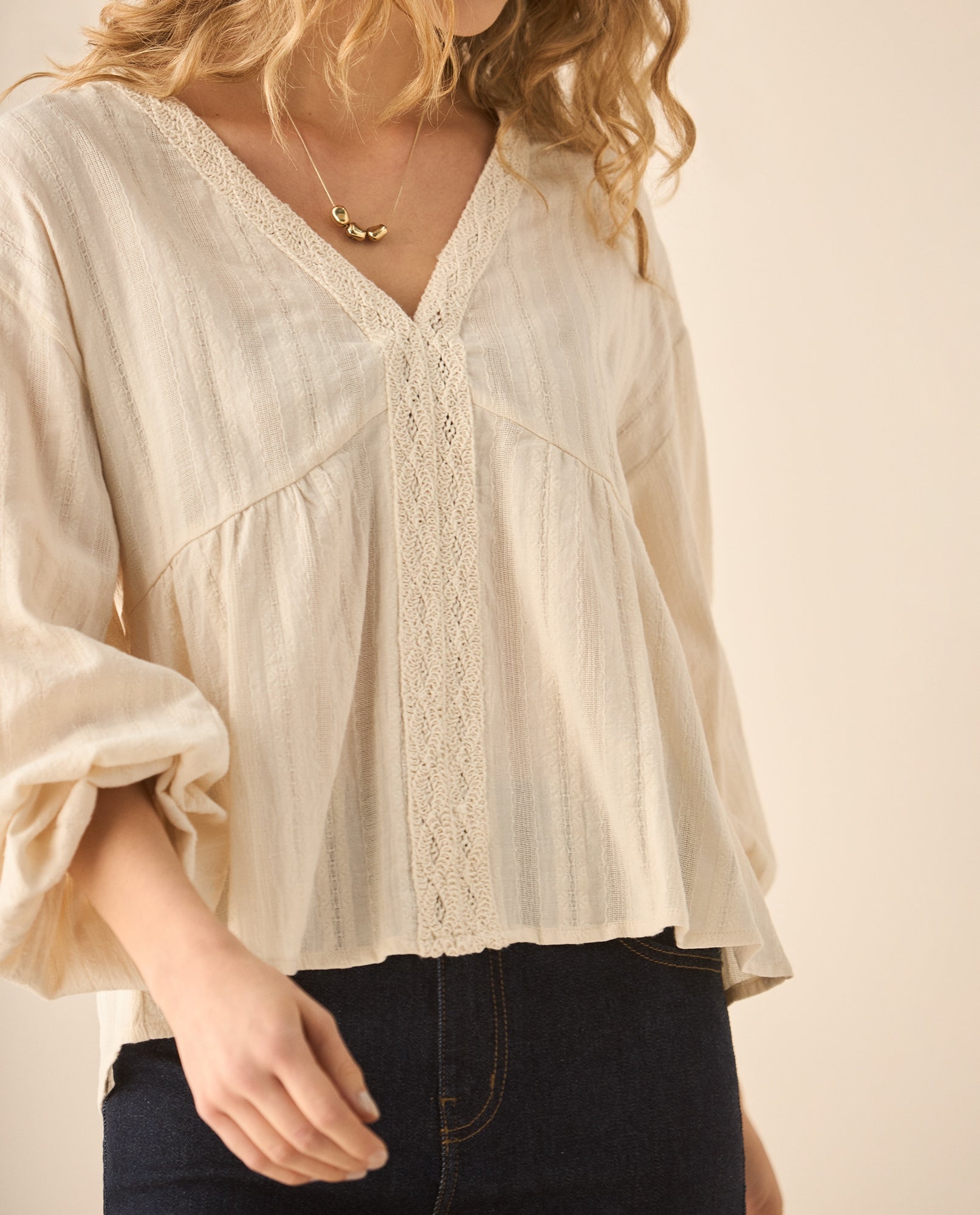 Camisa manga larga con volumen y detalles en crochet para mujer  - Blanco 34_613G091_BLA120601_3