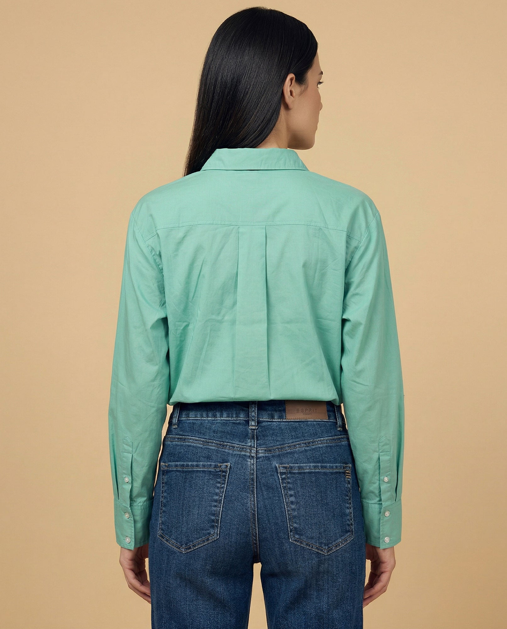 Camisa manga larga con detalle interior en cuello - Verde 34_615F302_VER170336_4