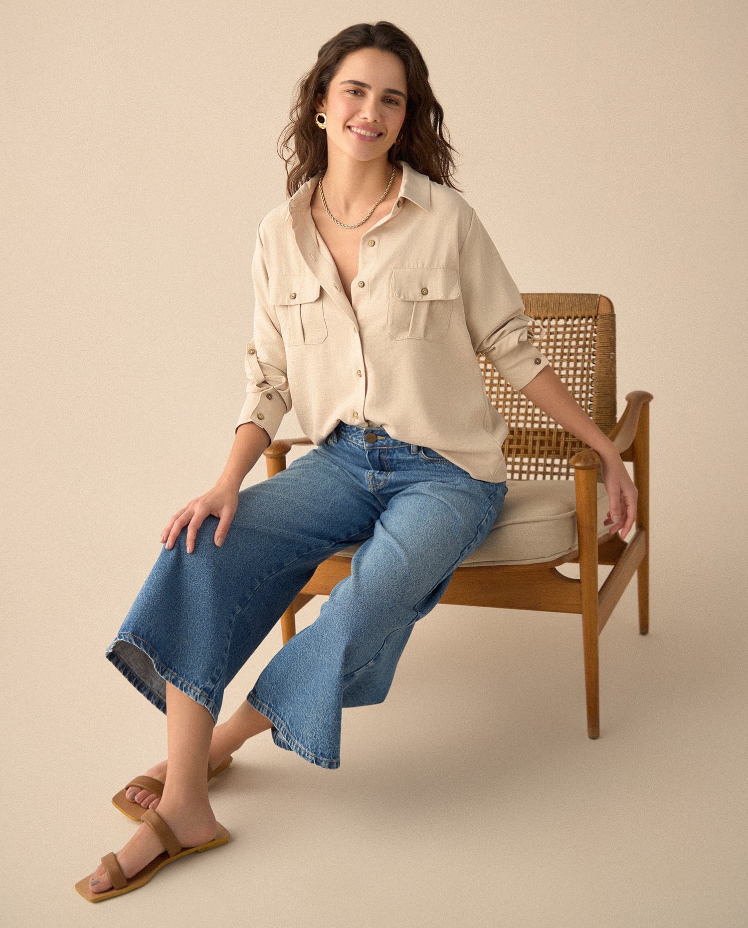 Camisa clásica manga larga para mujer - Beige