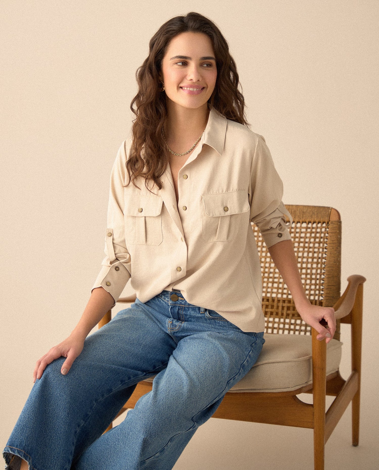 Camisa clásica manga larga para mujer - Beige