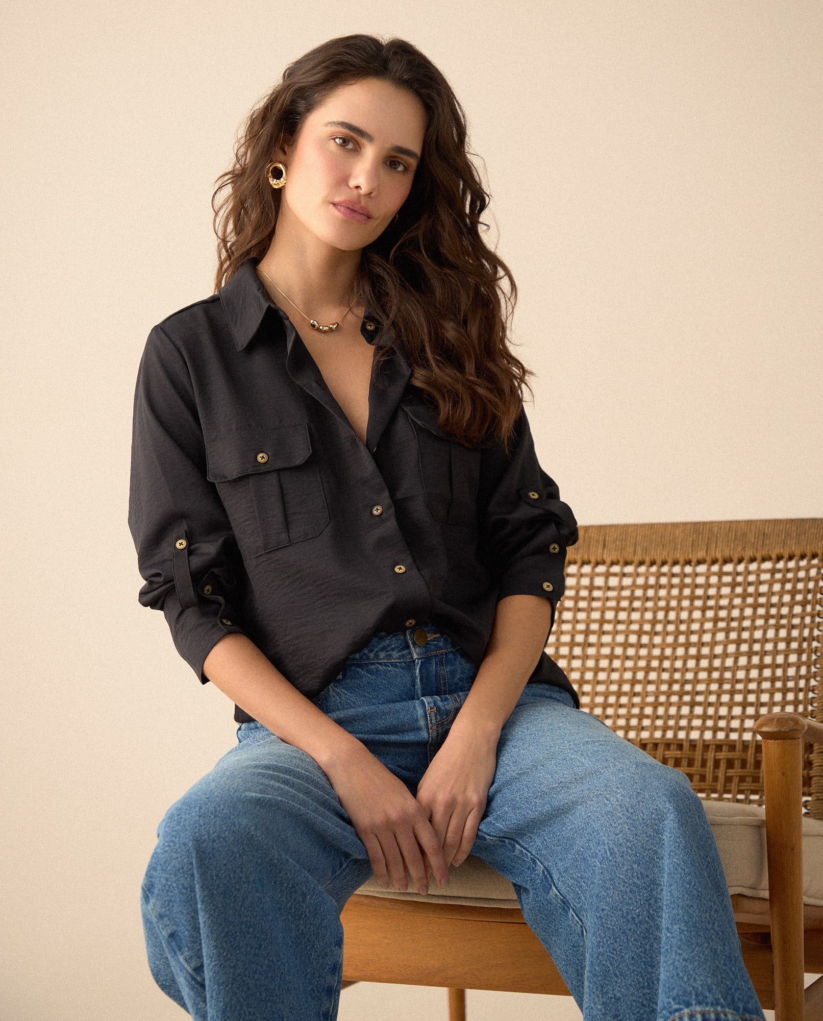 Camisa clásica manga larga para mujer - Negro 34_615F326_NEG190303_5