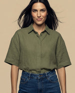Camisa cuello nerú con cierre oculto - Verde