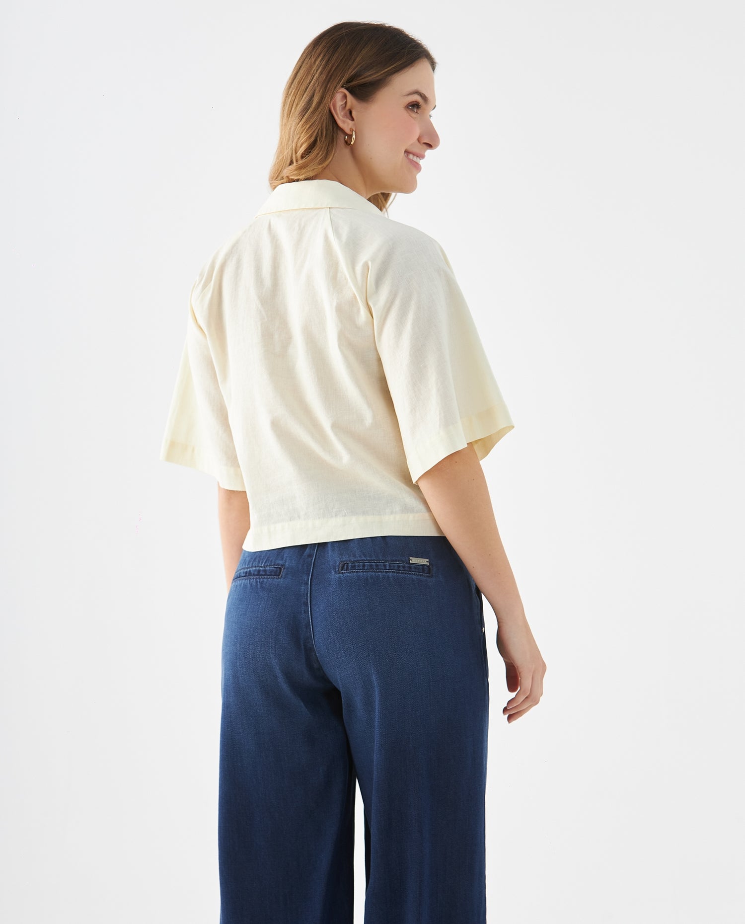 Camisa de cuello clásico para mujer - Amarillo