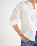 Camisa con bordados decorativos para mujer - Crudo