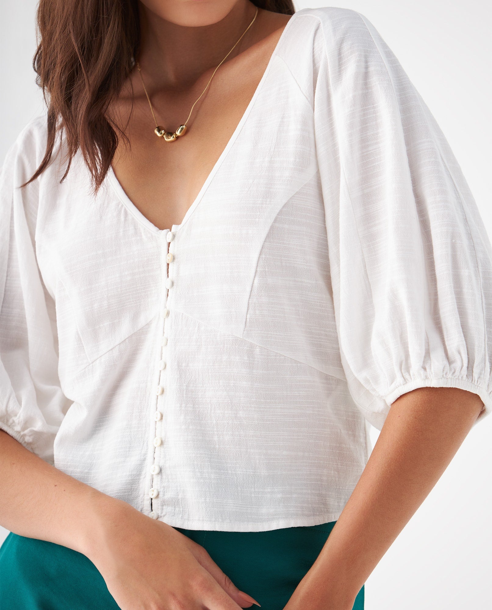 Camisa manga corta con volumen para mujer - Crudo 34_619F069_CRU110602_3