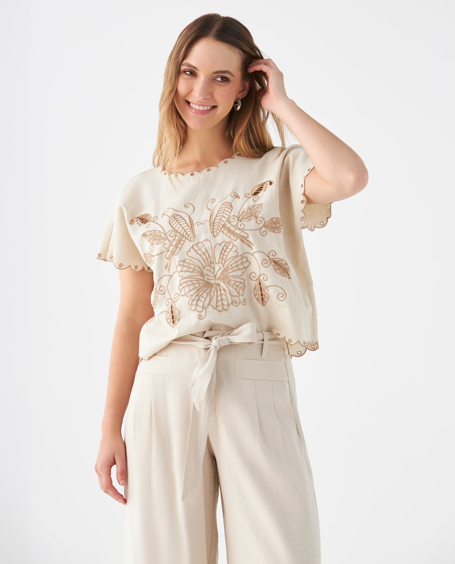 Camisa con detalles bordados para mujer - Crudo