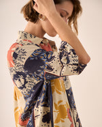 Camisa Patchwork Multicolor con Diseño Artístico - Blanco