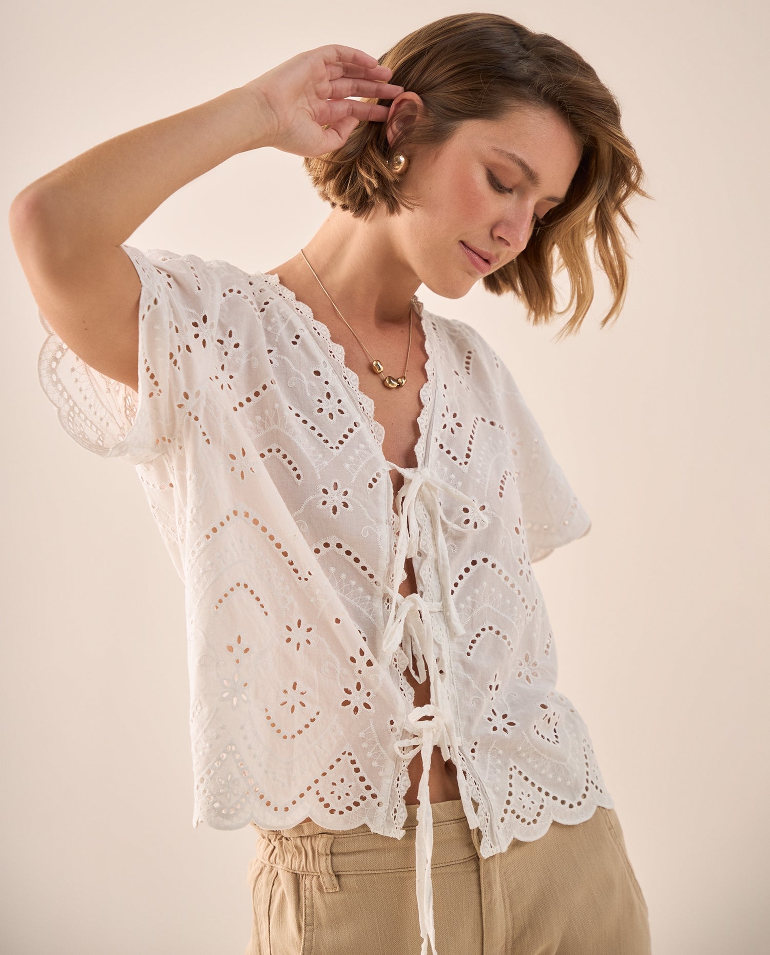 Camisa Bordada con Calados Geométricos - Blanco