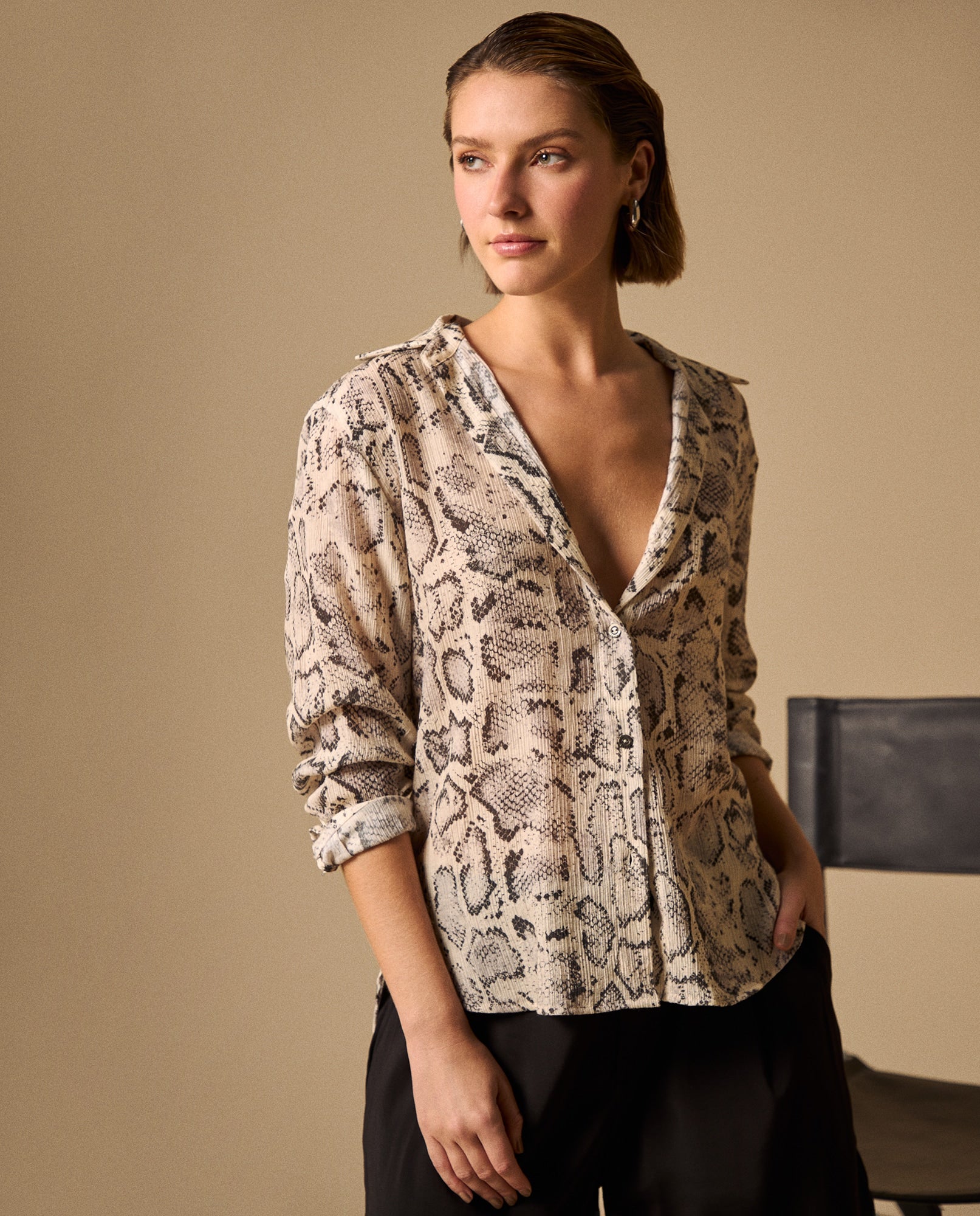 Camisa Estampado Serpiente Sofisticada - Blanco 34_619G029_BLA110601_5