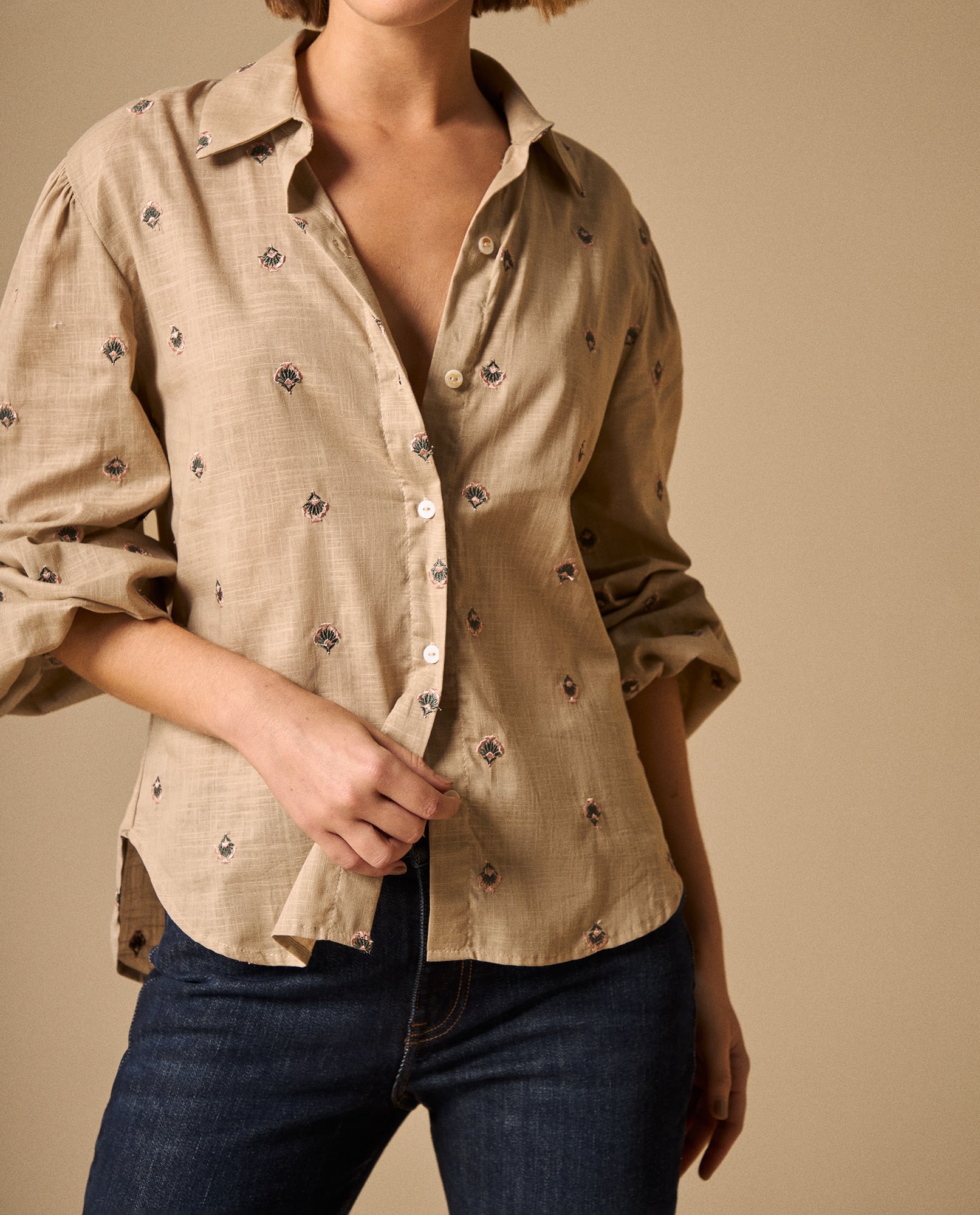 Camisa Estampada Flores Pequeñas Manga 3/4 - Beige 34_619G039_BEI151306_3