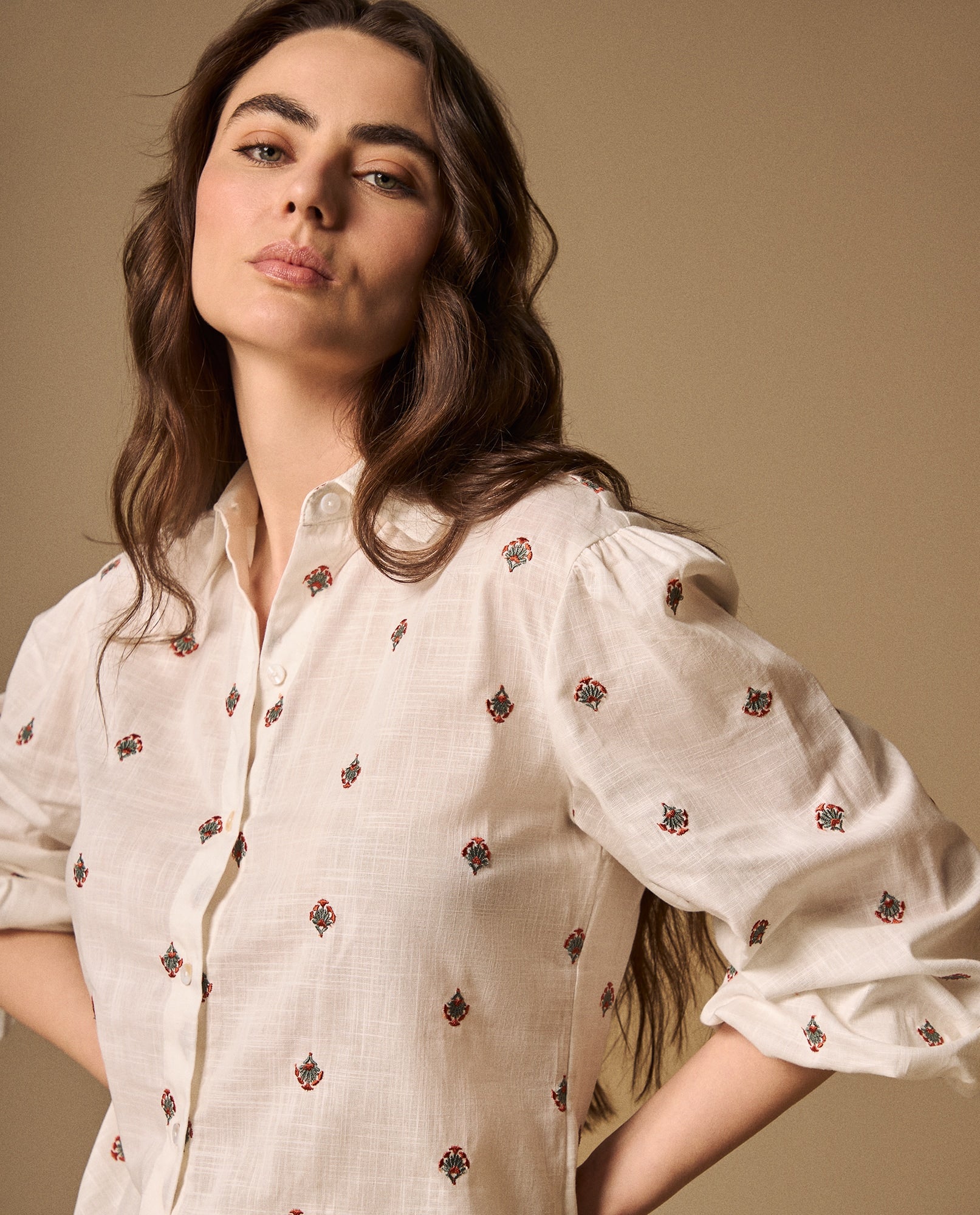 Camisa Estampada Flores Pequeñas Manga 3/4 - Crudo 34_619G039_CRU114201_0