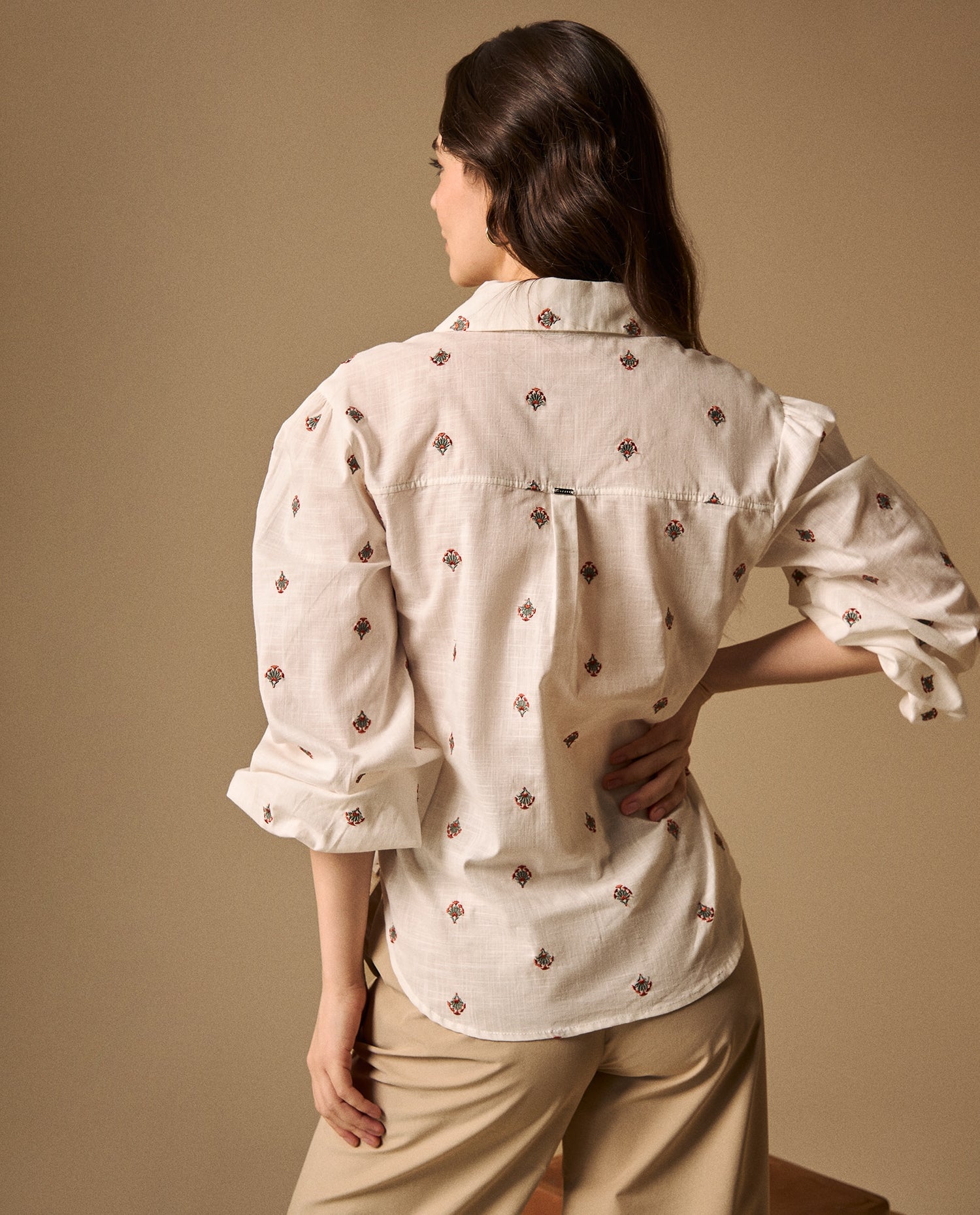 Camisa Estampada Flores Pequeñas Manga 3/4 - Crudo
