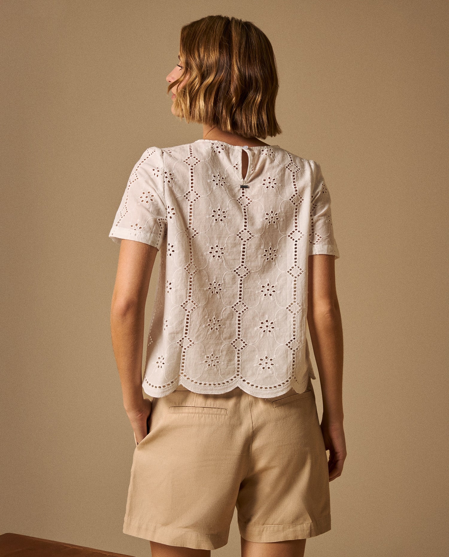 Camisa Bordado Inglés con Detalles Calados - Crudo