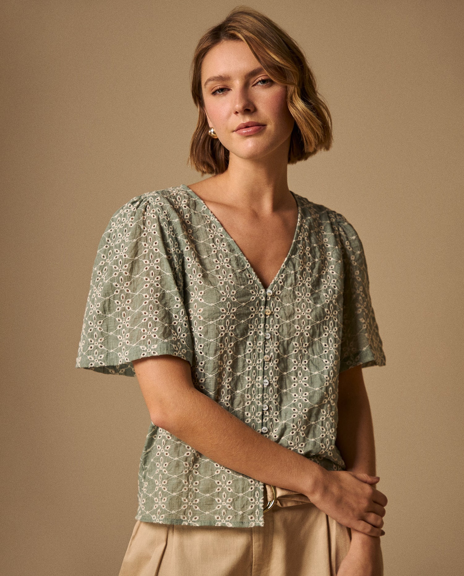 Camisa Bordada con Detalles Artesanales - Verde