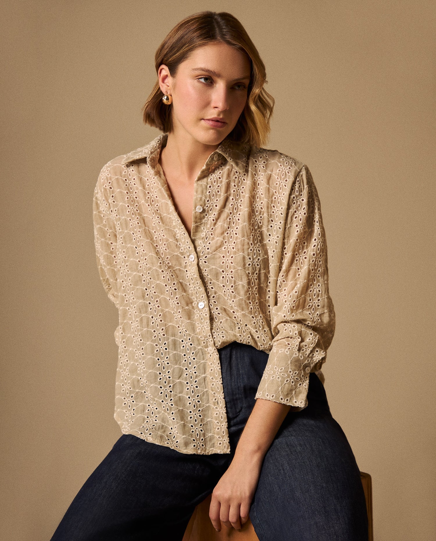 Camisa con Bordado Inglés Calado - Beige