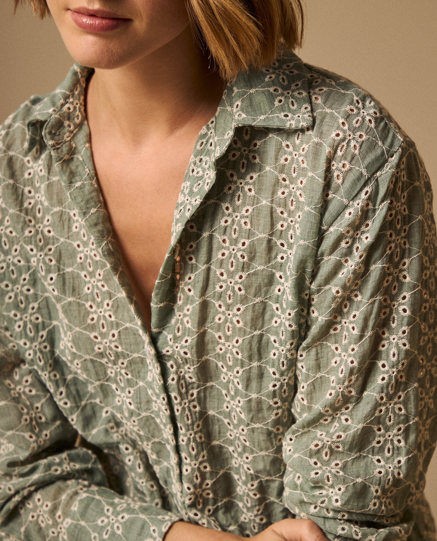 Camisa con Bordado Inglés Calado - Verde