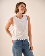 Blusa Blanca con Bordados Florales Artesanales - Crudo