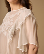 Camisa Crudo con Bordados Florales y Volantes - Crudo