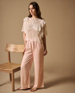 Camisa Crudo con Bordados Florales y Volantes - Crudo