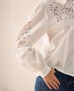 Camisa Blanca con Bordados Calados Artesanales - Crudo