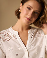 Camisa Blanca con Bordados Ingleses - Crudo
