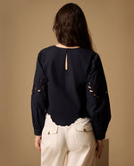 Camisa Azul con Bordados y Calados Artesanales - Azul