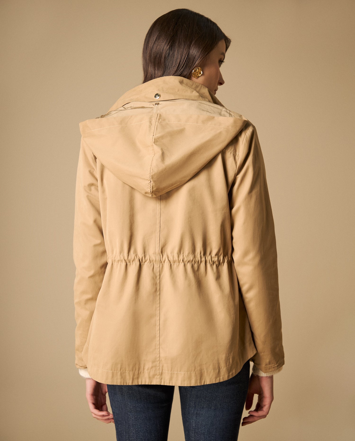 Chaqueta corta estampada con capucha ajustable - Café