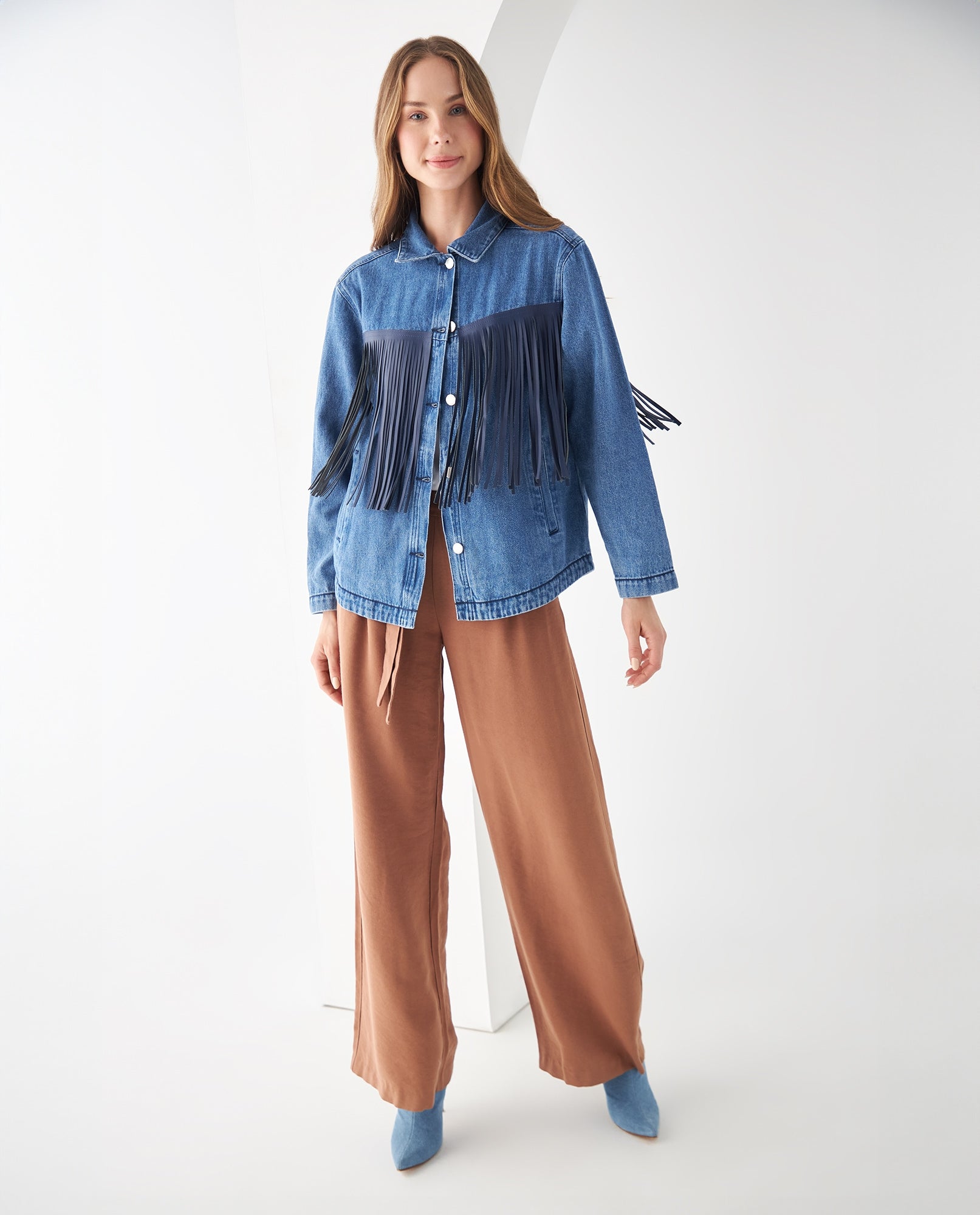 Chaqueta con flecos tipo cuero para mujer - Azul 34_622F003_AZU174027_5