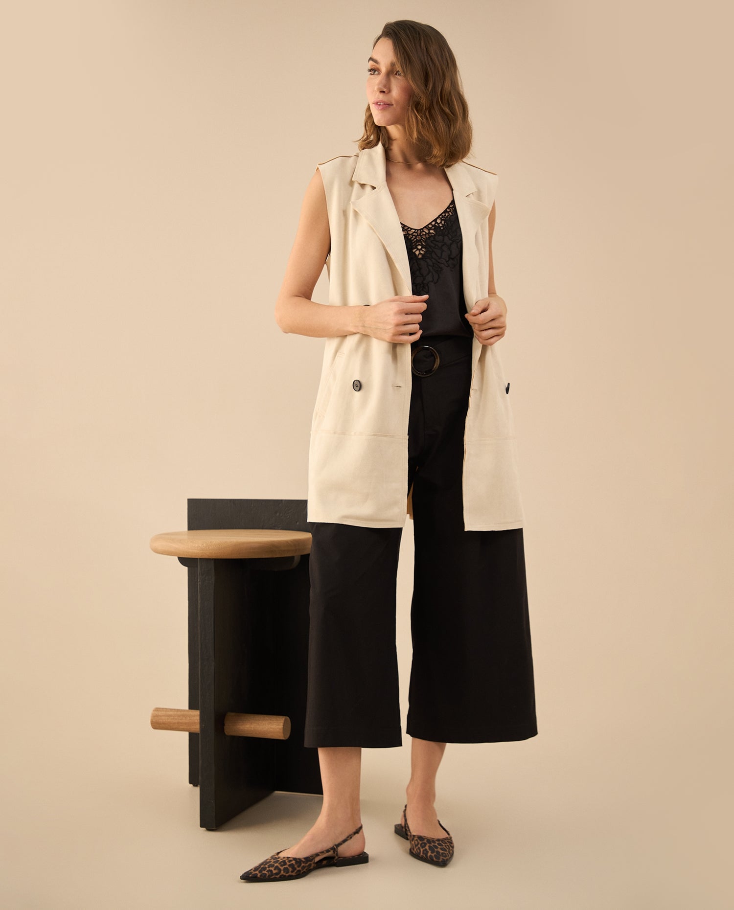 Chaleco tipo gamuza para mujer - Beige