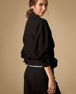 Chaqueta ligera con lazos decorativos en mangas - Negro