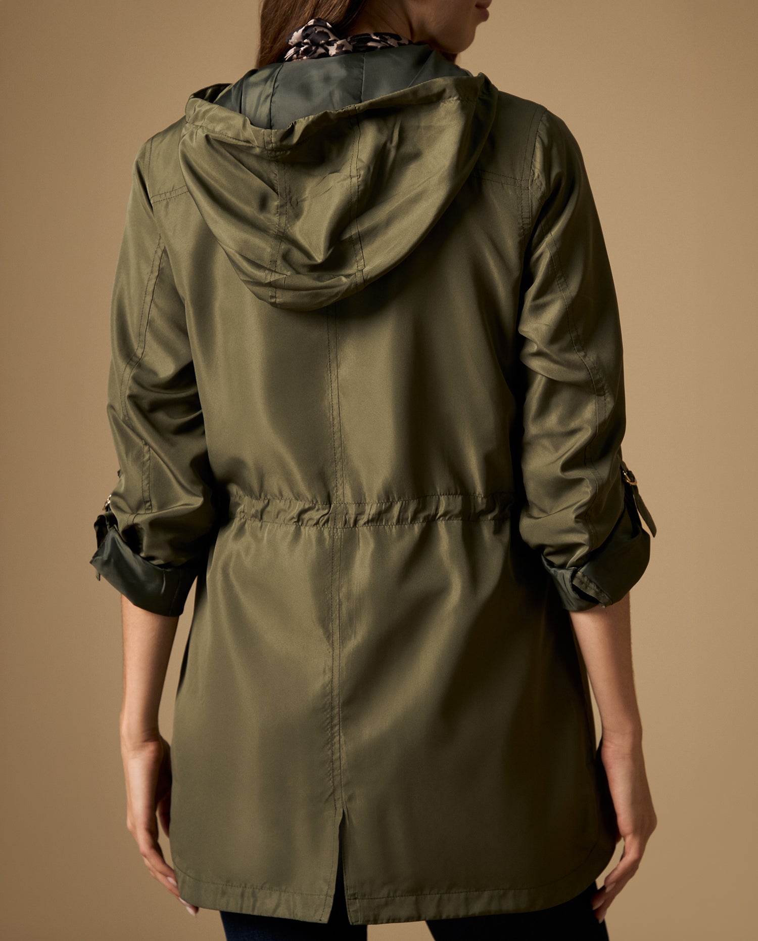 Chaqueta con ajuste en cintura y largo medio - Verde