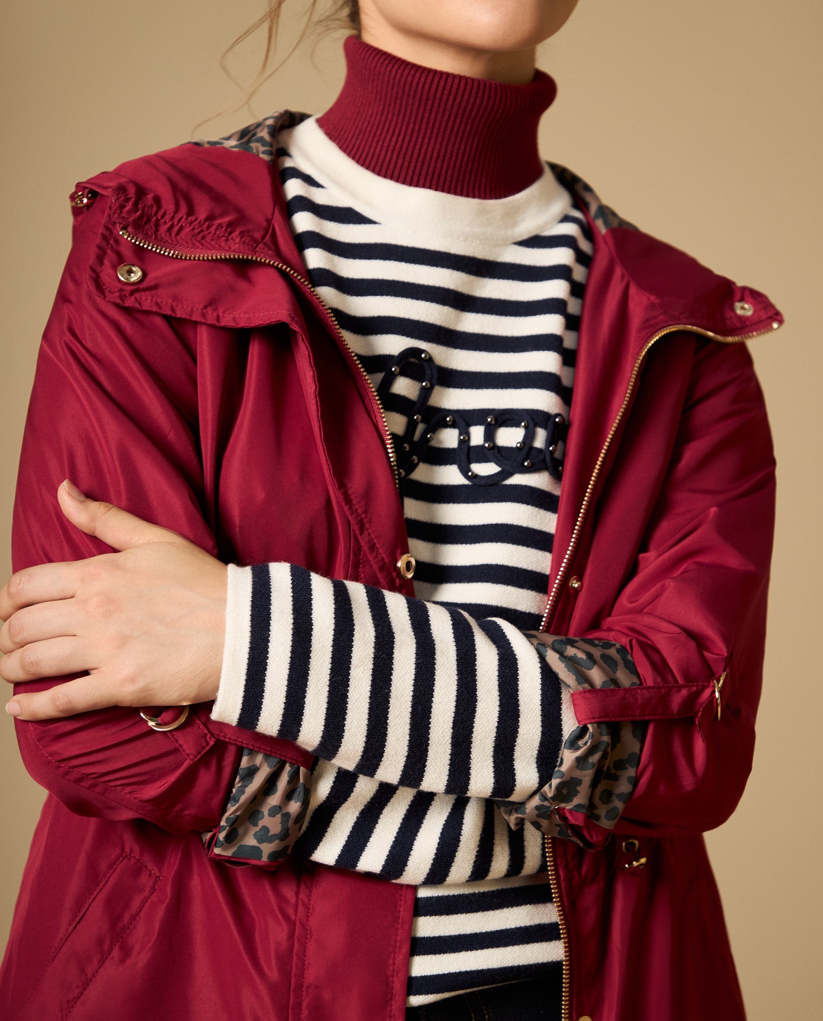 Chaqueta con capucha y ajuste en cintura - Rojo 34_622H213_ROJ191934_0