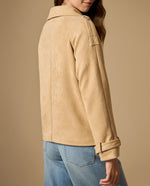 Trench corto con cierre cruzado de doble botonadura - Beige