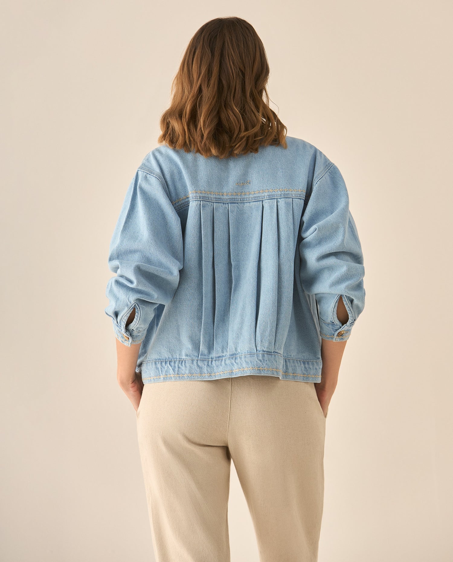 Chaqueta en denim con mini bordados para mujer  - Azul