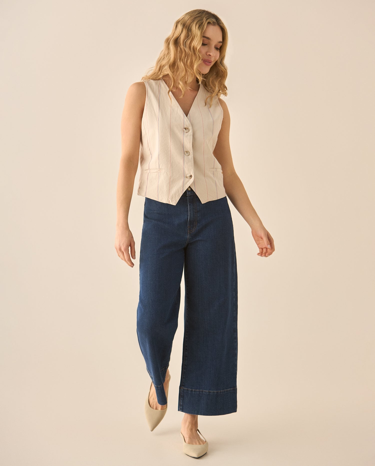 Chaleco de escote en V con líneas verticales para mujer - Crudo