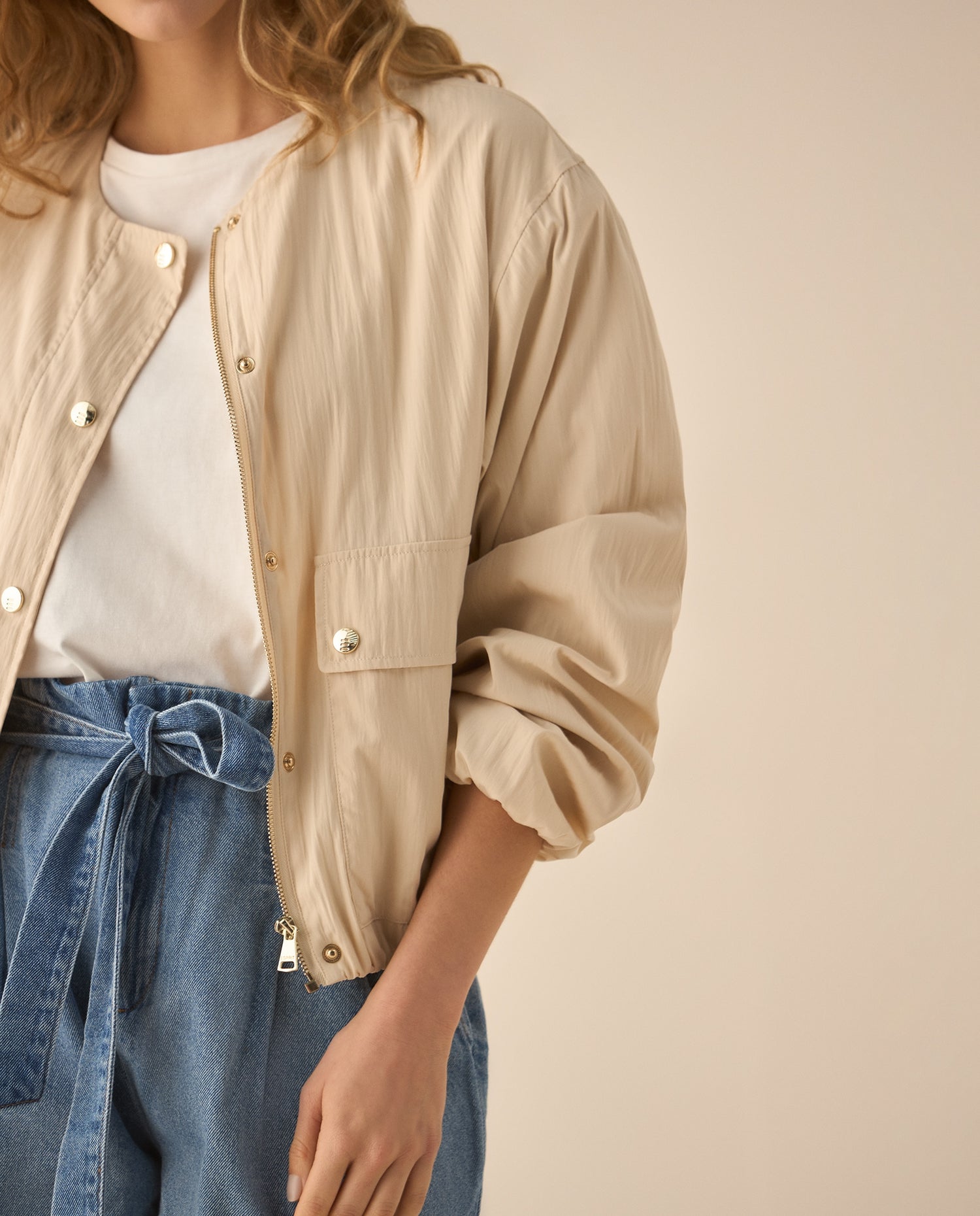 Chaqueta abierta de cuello redondo para mujer - Beige