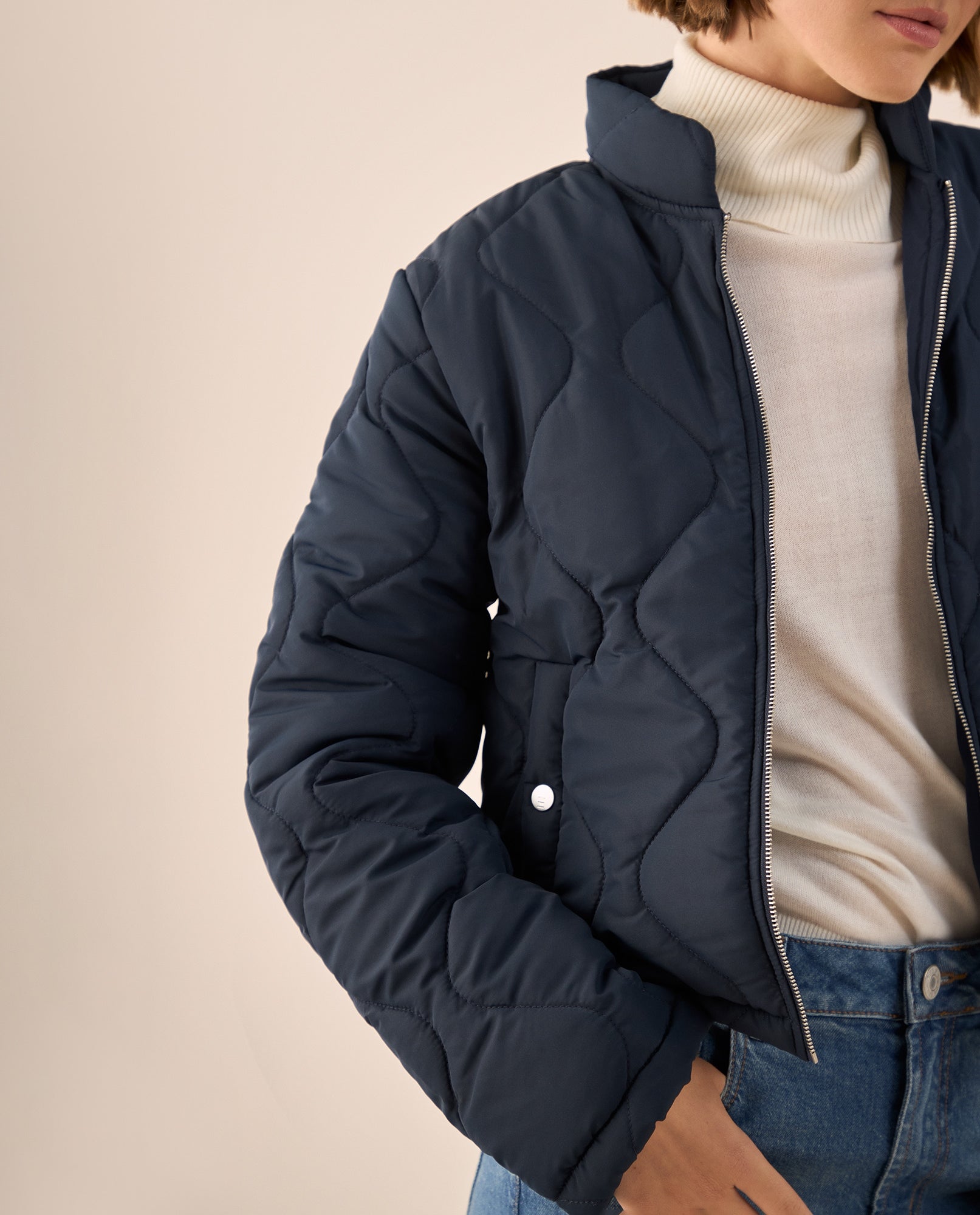 Chaqueta Acolchada Azul con Patrón Diamante - Azul 34_629G202_AZU184051_5
