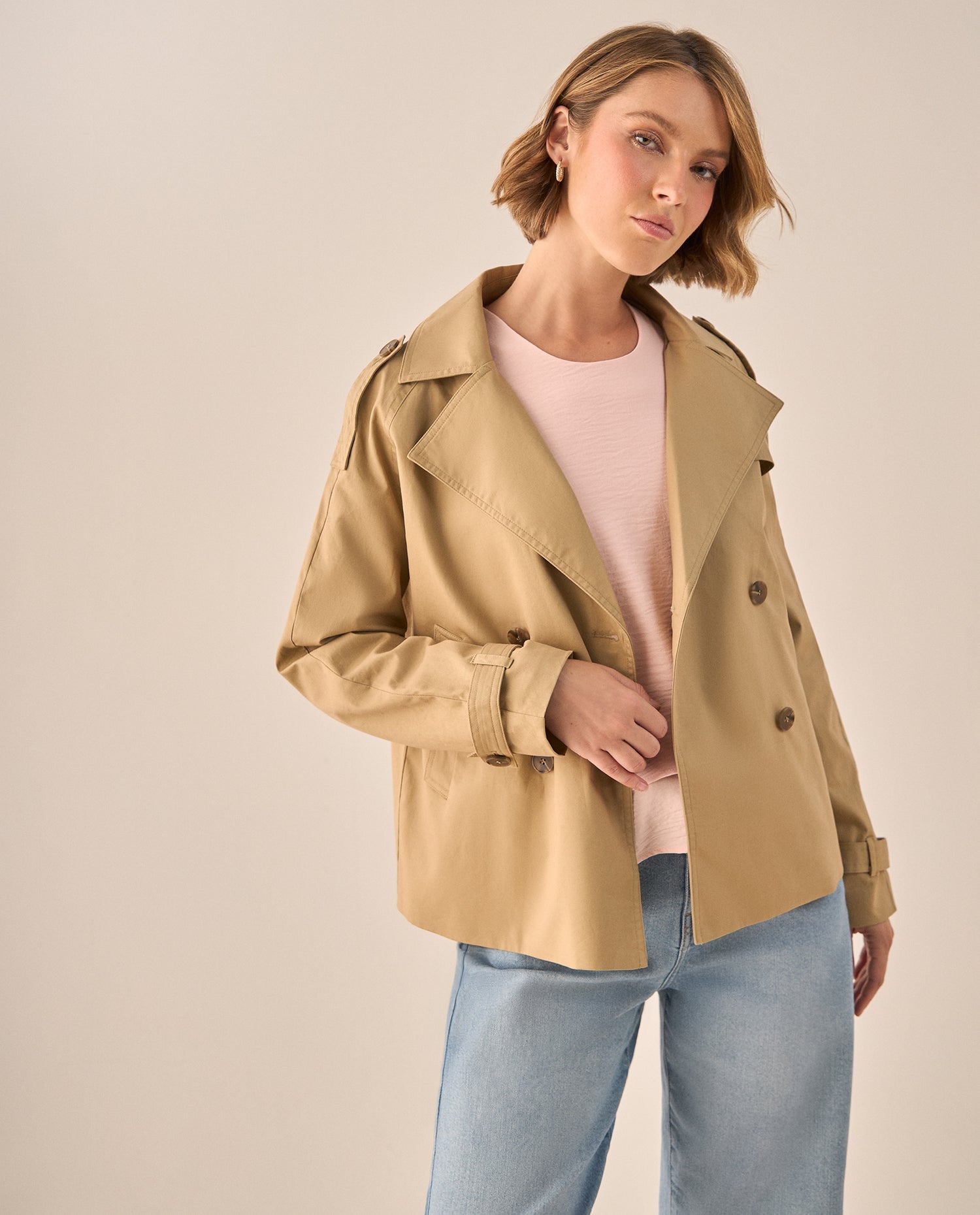 Trench Verde Olivo con Doble Botonadura - Verde