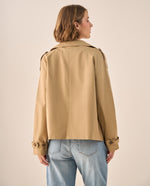 Trench Verde Olivo con Doble Botonadura - Verde