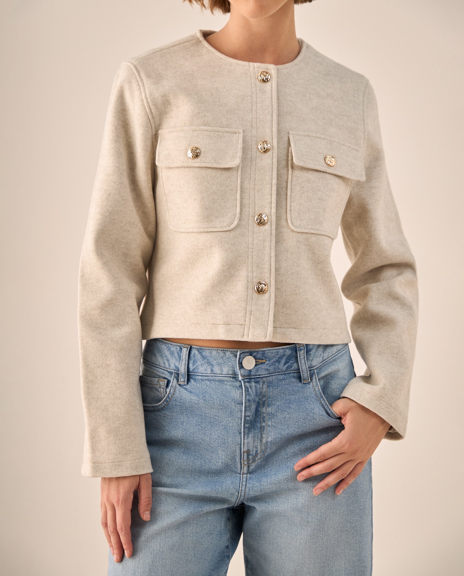 Chaqueta Cropped Beige con Botones Dorados - Beige 34_629G209_BEI130607_3