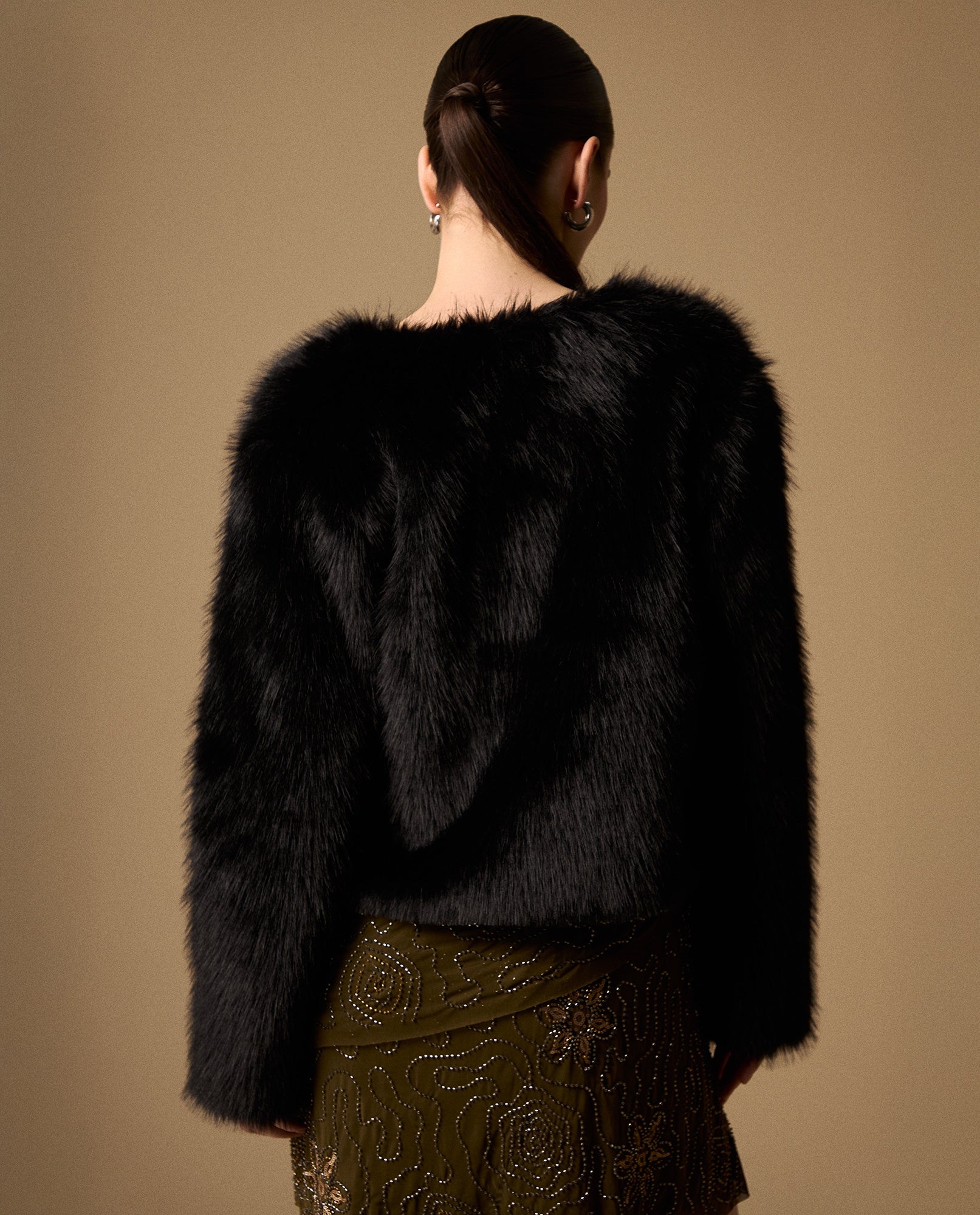 Chaqueta Negra de Pelo Sintético Premium - Negro 34_629G226_NEG190303_6