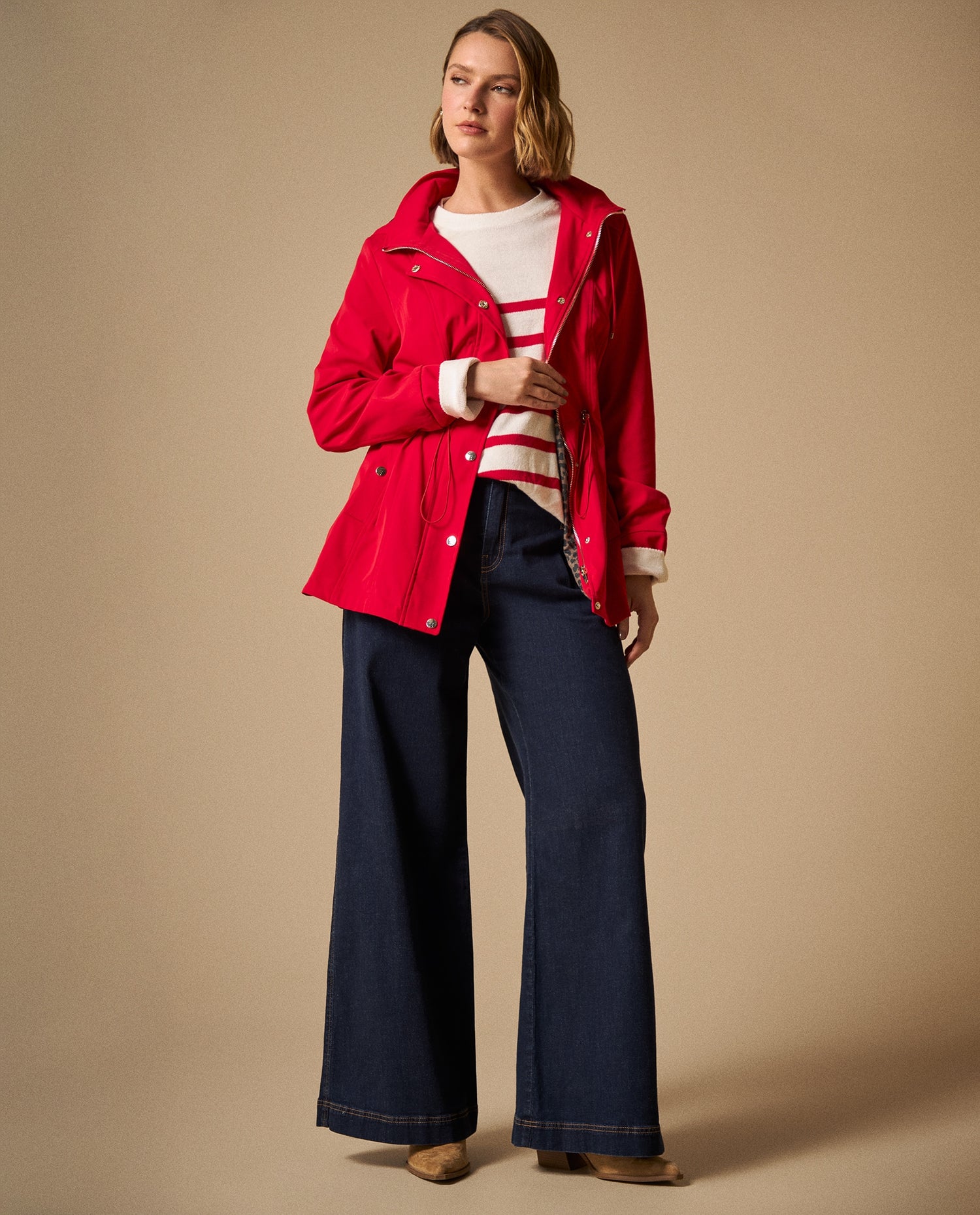 Chaqueta con Capucha y Forro Animal Print - Rojo