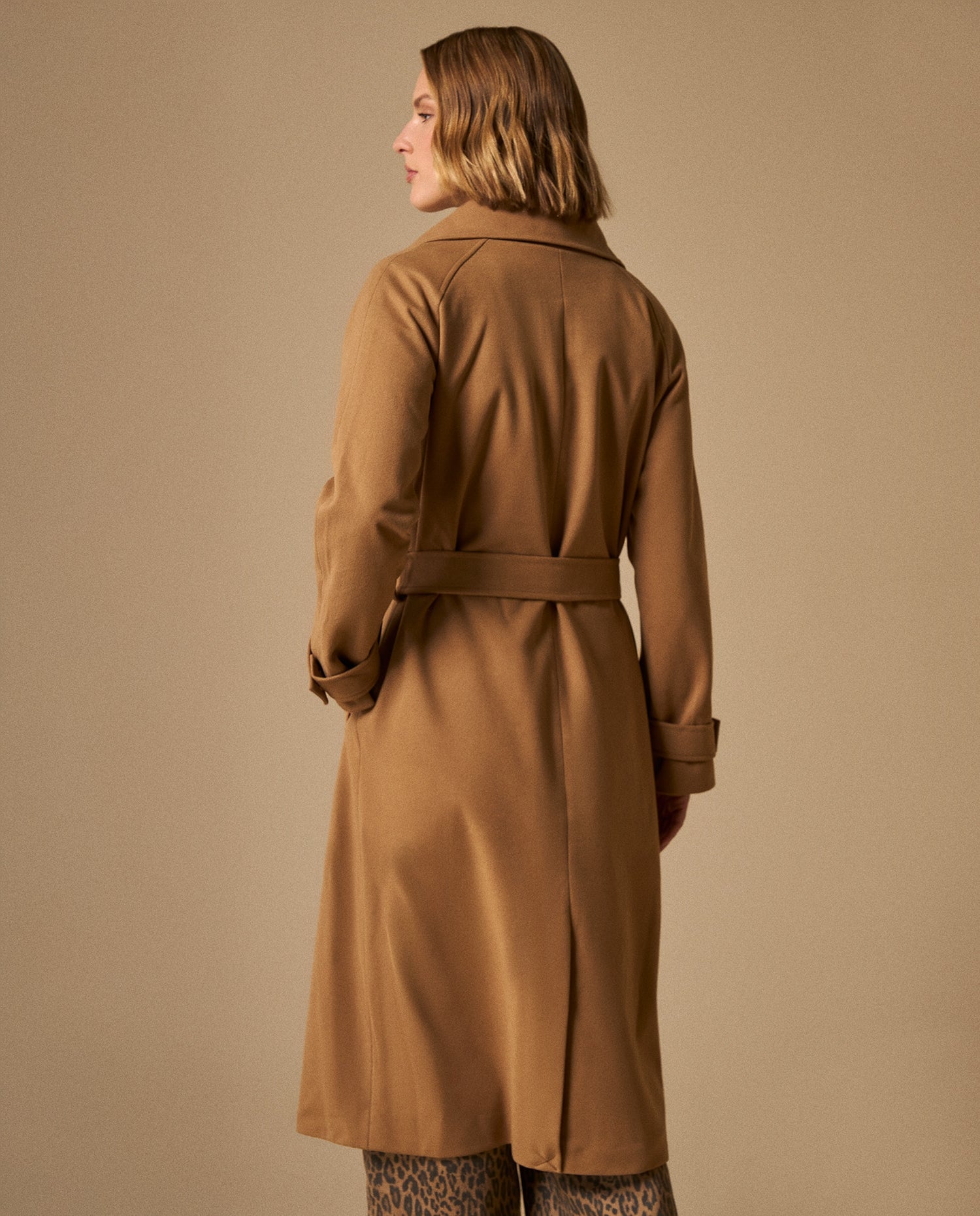 Gabardina Beige Cruzada con Cinturón - Beige